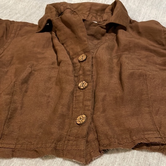 Serengeti, Brown ~Linen Button Up~ DIY Crop Top, size medium - Picture 2 of 8